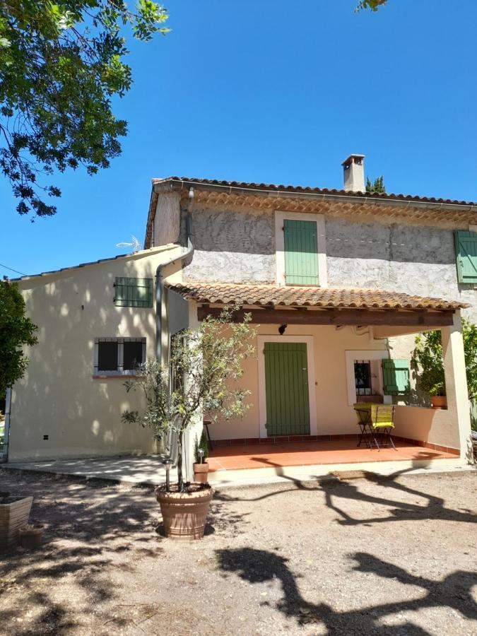 Villa La Ferme Des Oliviers Solliès-Pont Esterno foto